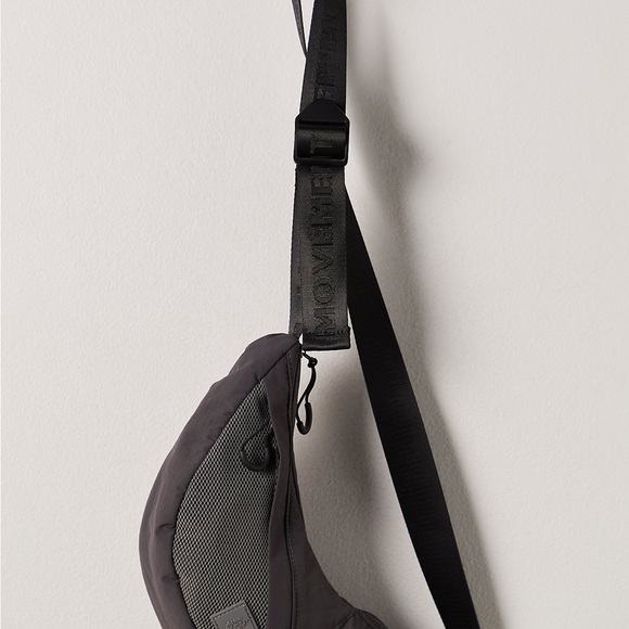 Free People Nothing But Net Sling Bag❤️ NWOT - Picture 7 of 7